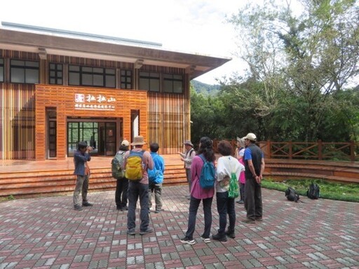 走讀巨木下的泰雅原鄉 桃園市拉拉山生態旅遊協會成立