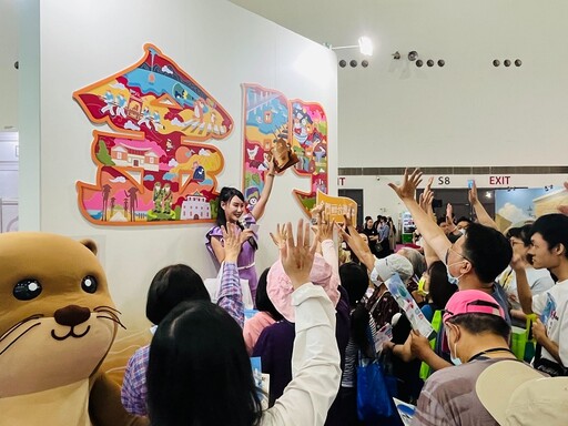 金門夏季觀光魅力登場 《不如海邊吹吹風》場景亮相高雄旅展成吸睛焦點