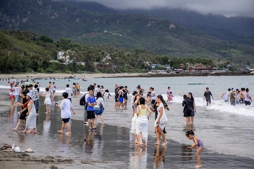 2025東浪嘉年華落幕2天超5萬人 雨天也擋不住熱情爆量人潮