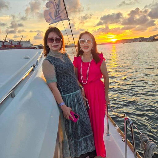 名媛齊聚港灣 碩儷診所夕陽遊艇派對引領高雄時尚風潮
