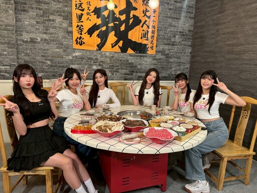 台鋼女神出動!《玩客瘋高雄》挑戰滑水、攀岩、米其林美食 一次玩遍文化與極限