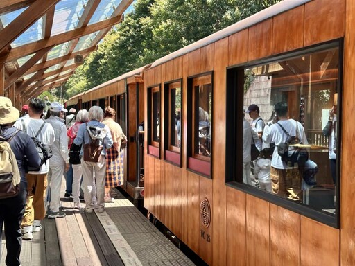 全台唯一阿里山森林鐵道蒸汽專列檜木列車 10/16限定啟程