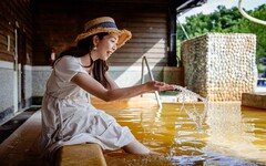 泡湯免開車！花蓮溫泉季推「週末免費接駁車＋專車遊程」 輕鬆走進瑞穗、安通暖心之旅