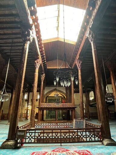 探索土耳其安納托利亞的世界遺產建築奇觀 木柱式清真寺 - 太陽網