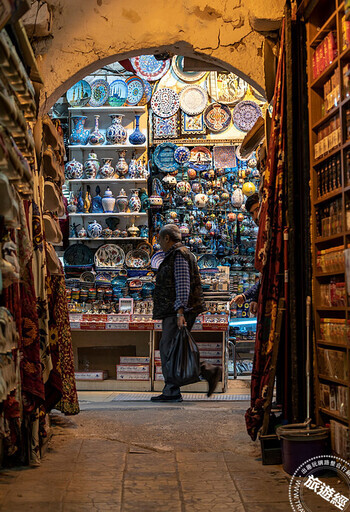【伊斯坦堡必遊】 五世紀的「大巴扎」，不僅殺價購物，也隨著國際巨星踩點 - 旅遊經