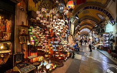 【伊斯坦堡必遊】 五世紀的「大巴扎」，不僅殺價購物，也隨著國際巨星踩點 - 旅遊經