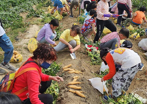 《熊熊遇見你》主題美食之旅 人氣卡通熊現身和逸飯店·台南西門館 - 旅遊經