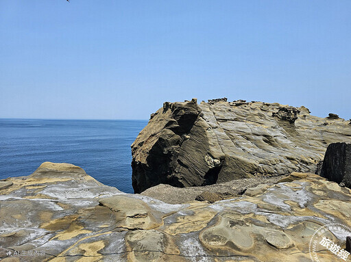 漫遊深澳漁港 賞水豚 嚐海鮮 體驗海釣樂趣 - 旅遊經
