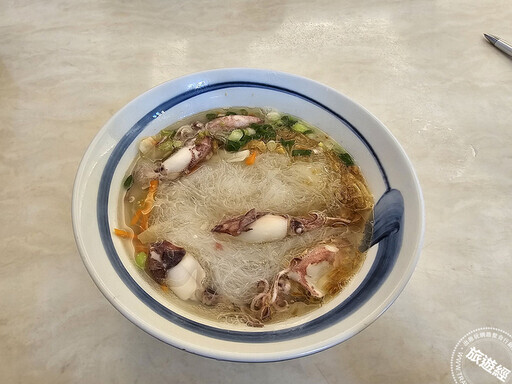 漫遊深澳漁港 賞水豚 嚐海鮮 體驗海釣樂趣 - 旅遊經
