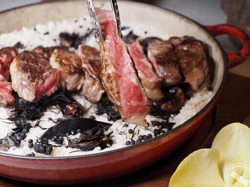 台北喜來登安東廳推出油淋、鹽燒、脆皮三款全新風味牛排，其中這塊牛排更是向百年牛排館致敬！ - 旅遊經