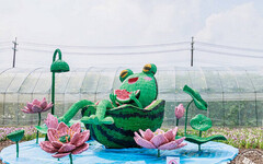 桃園蓮花季裝置拍照夯 賞花、拍照均可，但部份請近觀，不可褻玩焉！ - 旅遊經