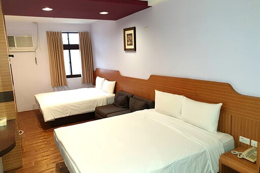 澎湖高CP值【陽光城堡海景花園旅店】躺在床上就能賞海景！