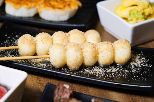 板橋必吃日式居酒屋 招牌鮭魚炒飯、串燒烤物老饕力推！