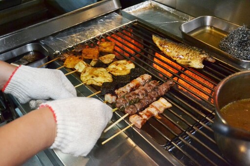 永和聚餐小酌必吃！塩烤鯖魚、塩烤肉串呈現日式居酒屋新風味