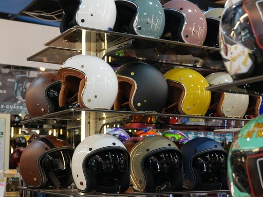 台北安全帽專賣│多樣款式隨你挑 還有多種配件可以搭配！