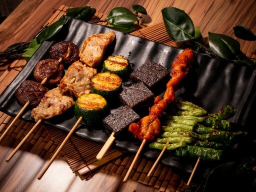 獨屬台南人甜味串燒底家！眾多食材豐盛打造美味饗宴！