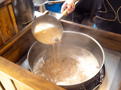 極致香辣美味！高雄鍋物新寵兒！養生、麻辣鍋搭肉品最涮嘴