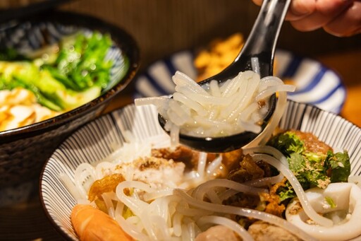 中和必訪美食│日式溫馨氛圍滿點！「香菇芋頭粥」精燉美味