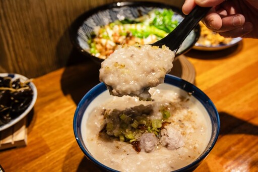 中和必訪美食│日式溫馨氛圍滿點！「香菇芋頭粥」精燉美味