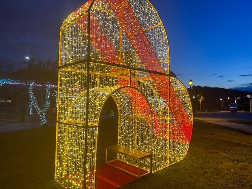 「2024八里左岸光雕展」七夕點燈！夢幻情緣光雕浪漫滿分！