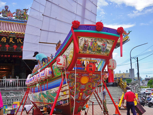 體驗三年一科「屏東迎王平安祭典」！郵輪巴士季節限定登場