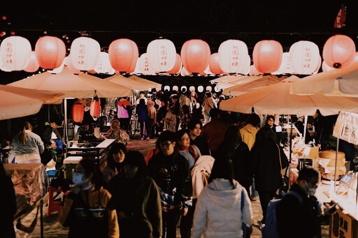 跨年夜來「桃園神社」祈福除舊！紅白燈籠海日式迎新年祭典