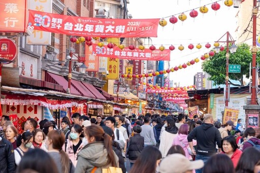 首創無菸街區！台北年貨大街30週年 巨偶藝術現蹤迪化街！