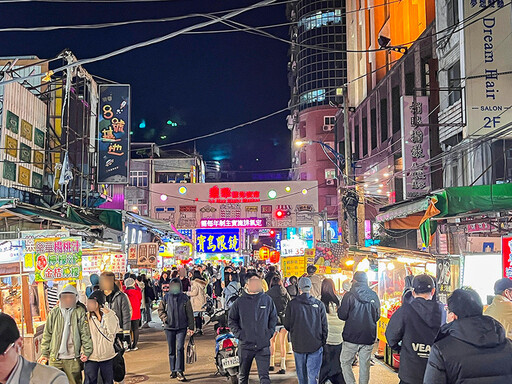 夜市王效應超夯！精選14家樂華夜市美食 吃貨必收懶人包！