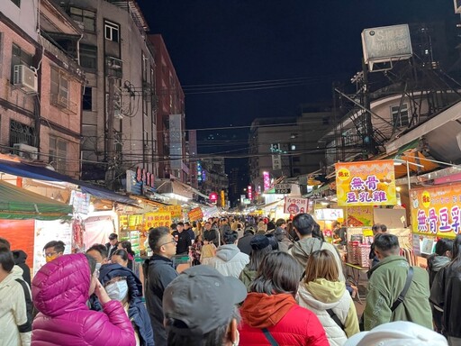 夜市王效應超夯！精選14家樂華夜市美食 吃貨必收懶人包！