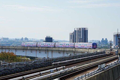 「快樂桃子號」列車啟動！搭乘桃園捷運 通往燈會的最萌車旅