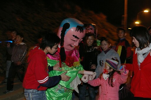 馬祖擺暝文化祭│馬祖必訪元宵慶典！彩暝點燈、祭神酬神