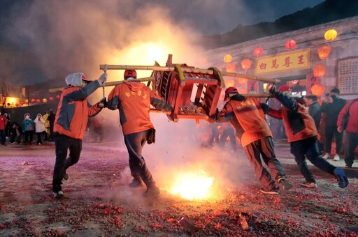 馬祖擺暝文化祭│馬祖必訪元宵慶典！彩暝點燈、祭神酬神