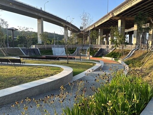 桃園親子旅遊新亮點！平鎮運動公園遊樂設施全面升級！