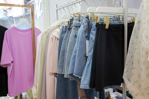 逢甲寶藏服飾店│質感選品百變穿搭 豐富款式學生媽咪都愛逛