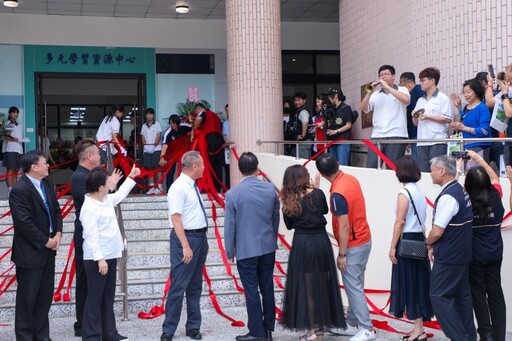 大里高中再進化!教育空間新典範 多元學習資源中心正式啟用