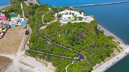 旗津燈塔步道翻新完工!登山路線大升級 旅人快來拍一波!