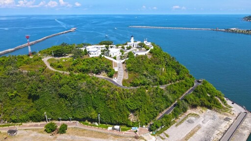 旗津燈塔步道翻新完工!登山路線大升級 旅人快來拍一波!