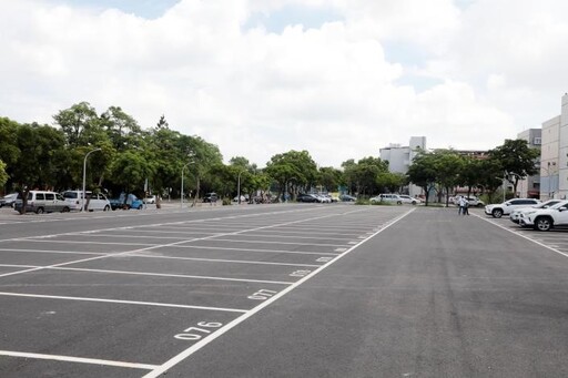 台南新興新建路停車場完工啟用!248車位+7月底前免費停!
