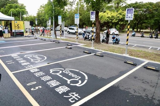台南新興新建路停車場完工啟用!248車位+7月底前免費停!