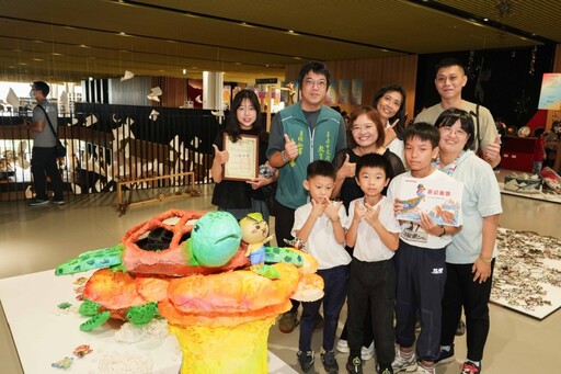 台南親子賞藝新熱點!小黑琵圖文展+立體裝置藝術一次看!