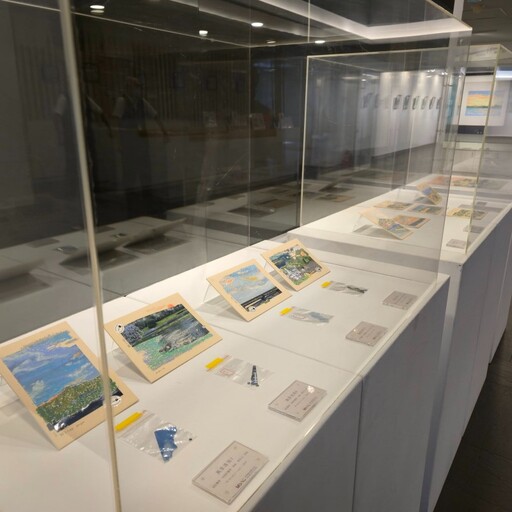 用蠟筆堆疊自然情緒風景!苗栗「陳怡今創作展」療癒登場!