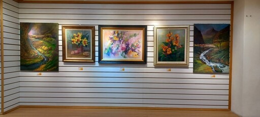 花蓮油畫聯展推薦!滿室「油滋滋」 藝術畫布顯色彩魔法!