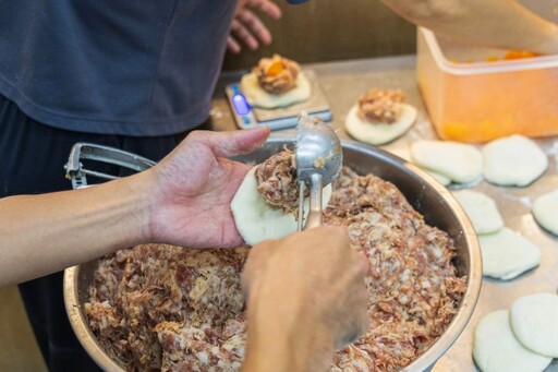 彰化手工包子│包子內餡超實在!老麵發酵、口感軟Q不脹氣!