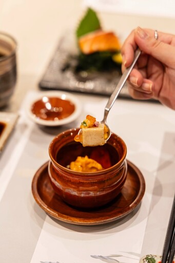 台中無菜單日料名店!必點2000元套餐 鮑魚海膽龍蝦一次享受