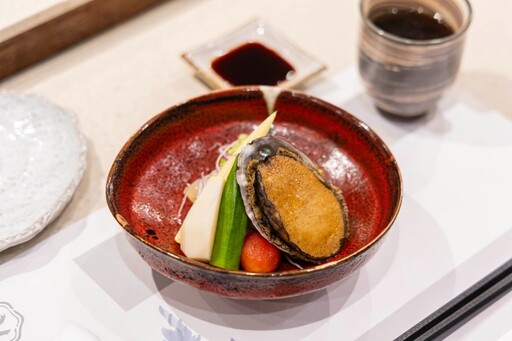 台中無菜單日料名店!必點2000元套餐 鮑魚海膽龍蝦一次享受