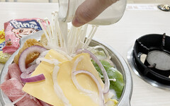 台中逢甲｜平價鍋物Ｘ多元化自助吧台 收服一家老少的好胃口