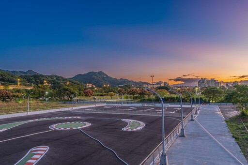 樹林山佳河濱公園再升級|棒壘球場+遙控賽車場雙亮點登場