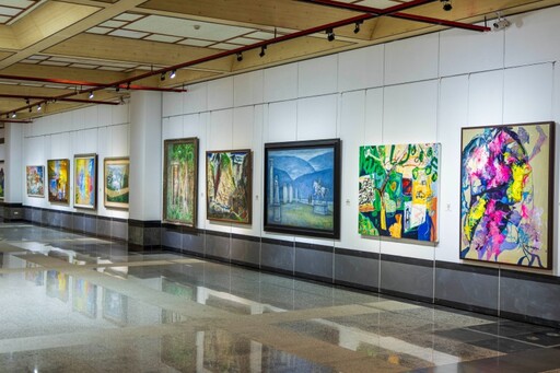 油畫迷看過來!24屆百號油畫大展台中開箱 創作現場直擊!