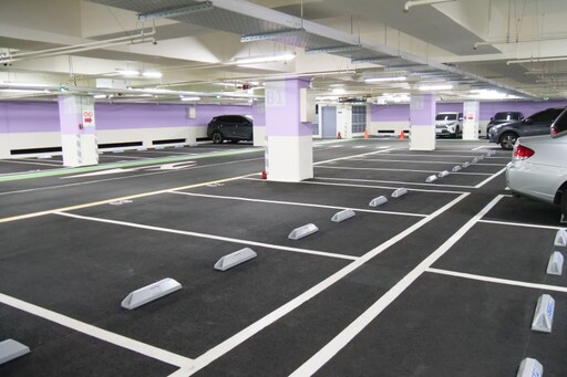 板橋車位大補帖!忠孝公園全新地下停車場免費停到12/24!