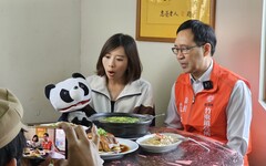 拍攝觀光美食行銷影片 竹東鎮長郭遠彰大力推廣客家粄條